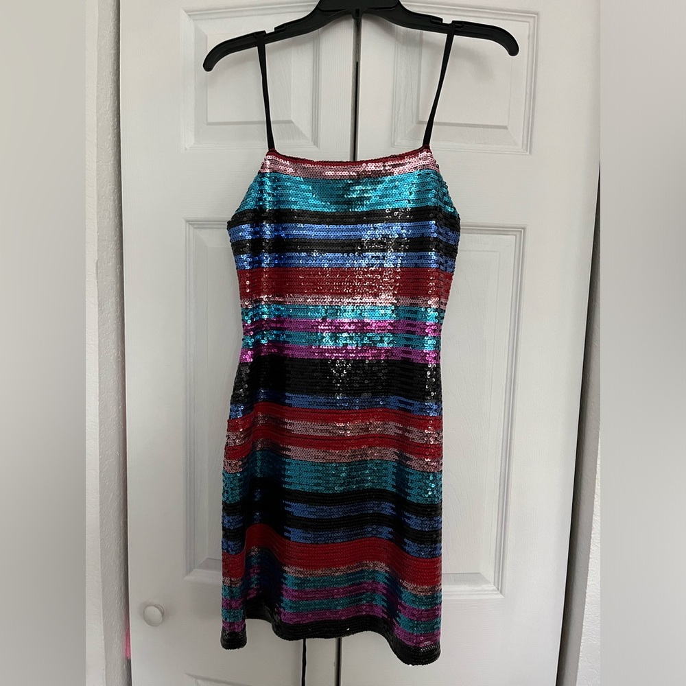Sequin Holiday Dress- WAYF lace up back sequin mini dress sz M